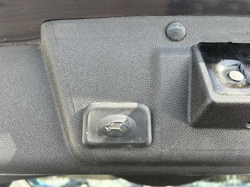 Used 2013 Buick Enclave Leather image 14