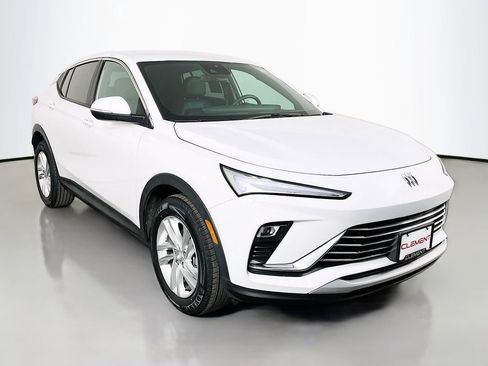 Used 2025 Buick Envista Preferred image 4