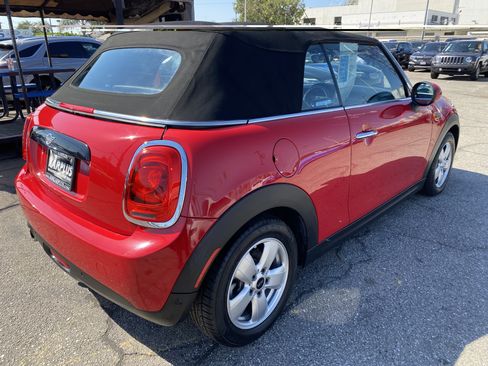 Used 2019 MINI Cooper Convertible FWD image 9