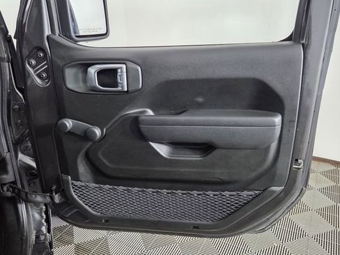 Used 2024 Jeep Gladiator Sport AWD/4WD image 30