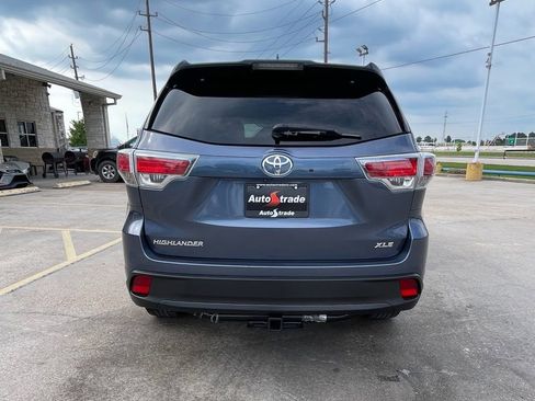 Used 2016 Toyota Highlander XLE FWD image 11
