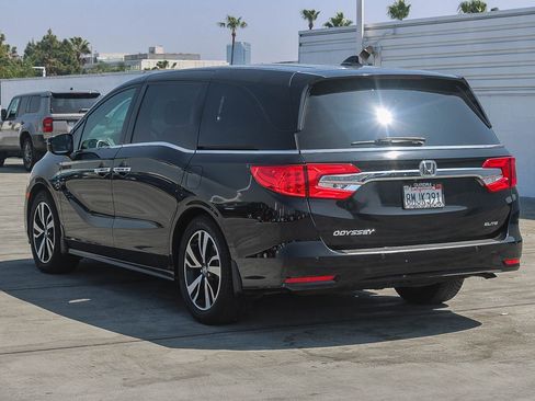 Used 2018 Honda Odyssey Elite image 12