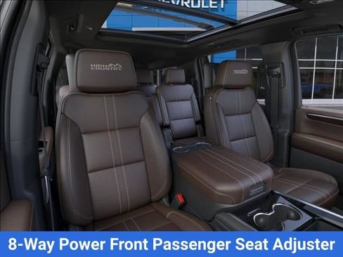 New 2026 Chevrolet Suburban High Country AWD/4WD image 19