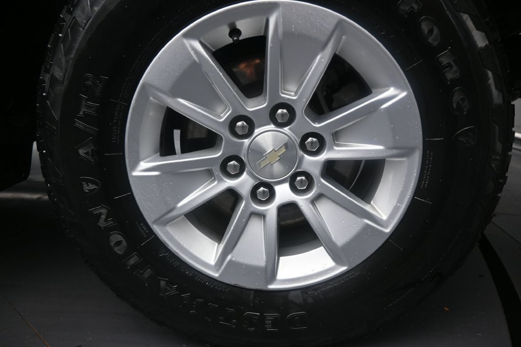 Used 2021 Chevrolet Silverado 1500 LT RWD image 10