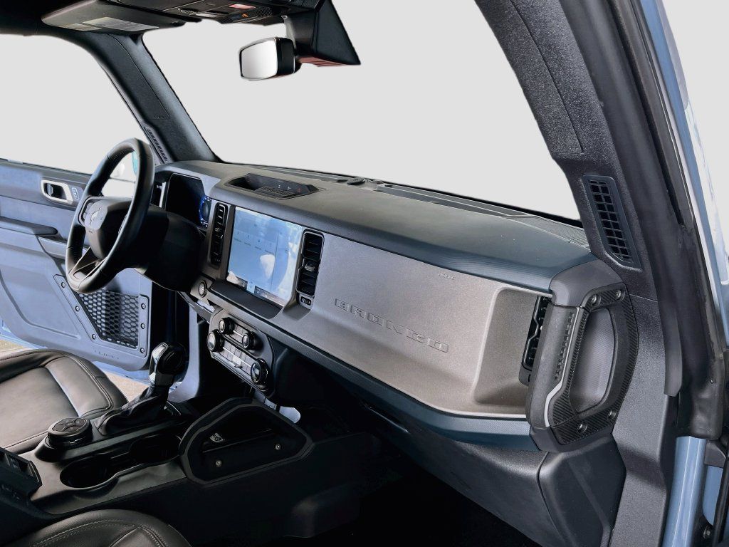 Used 2024 Ford Bronco Outer Banks AWD/4WD image 28
