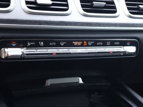 Used 2020 Mercedes-Benz GLS 580 4MATIC image 24
