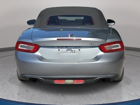 Used 2017 FIAT 124 Spider Classica RWD image 2