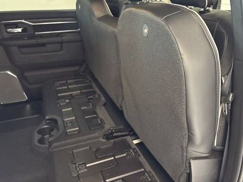New 2026 RAM 2500 Laramie AWD/4WD image 21