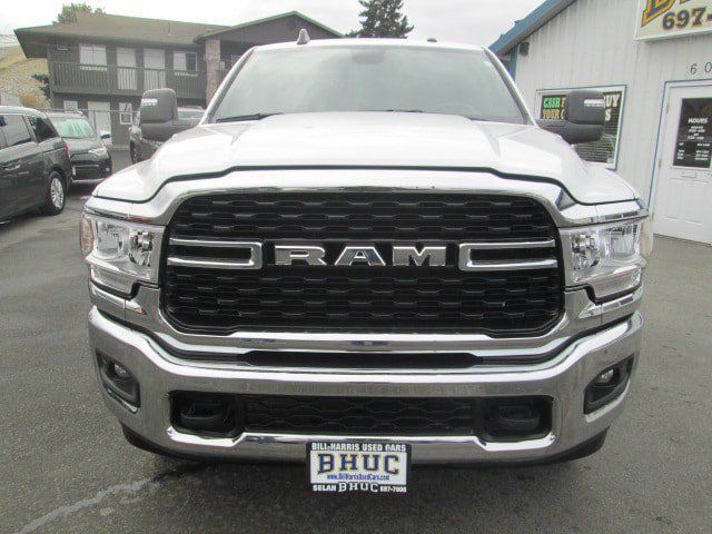 Used 2024 RAM 2500 Big Horn AWD/4WD image 2