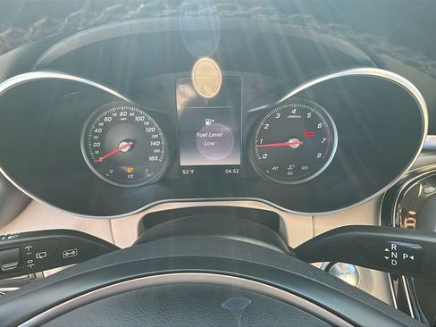 Used 2017 Mercedes-Benz GLC 300 image 26