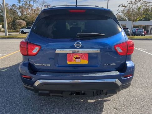 Used 2018 Nissan Pathfinder Platinum image 5