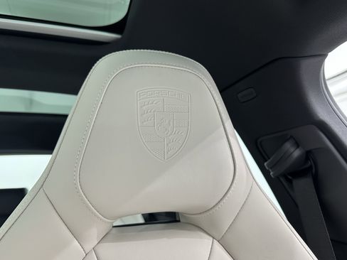 New 2025 Porsche Panamera 4 image 34