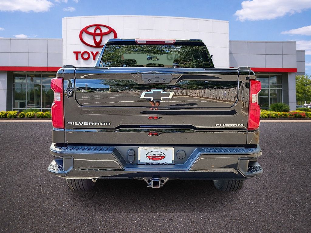 Used 2021 Chevrolet Silverado 1500 Custom AWD/4WD image 6