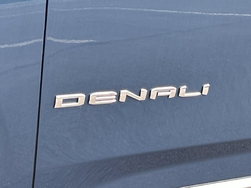 New 2026 GMC Yukon Denali w/ Denali Reserve Package AWD/4WD image 33