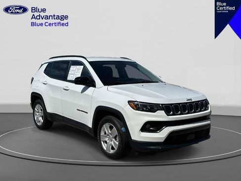 Used 2022 Jeep Compass Latitude FWD image 4