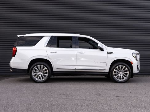 Used 2023 GMC Yukon Denali w/ Denali Reserve Package AWD/4WD image 6