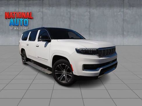 Used 2024 Jeep Grand Wagoneer L 4WD image 1