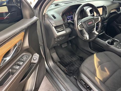 Used 2020 GMC Terrain SLE w/ Driver Convenience Package image 9