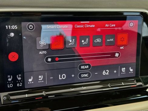 Used 2024 Volkswagen Atlas SEL Premium R-Line AWD/4WD image 16