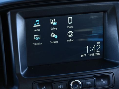 Used 2017 GMC Canyon 2WD Crew Cab w/ Convenience Package image 16