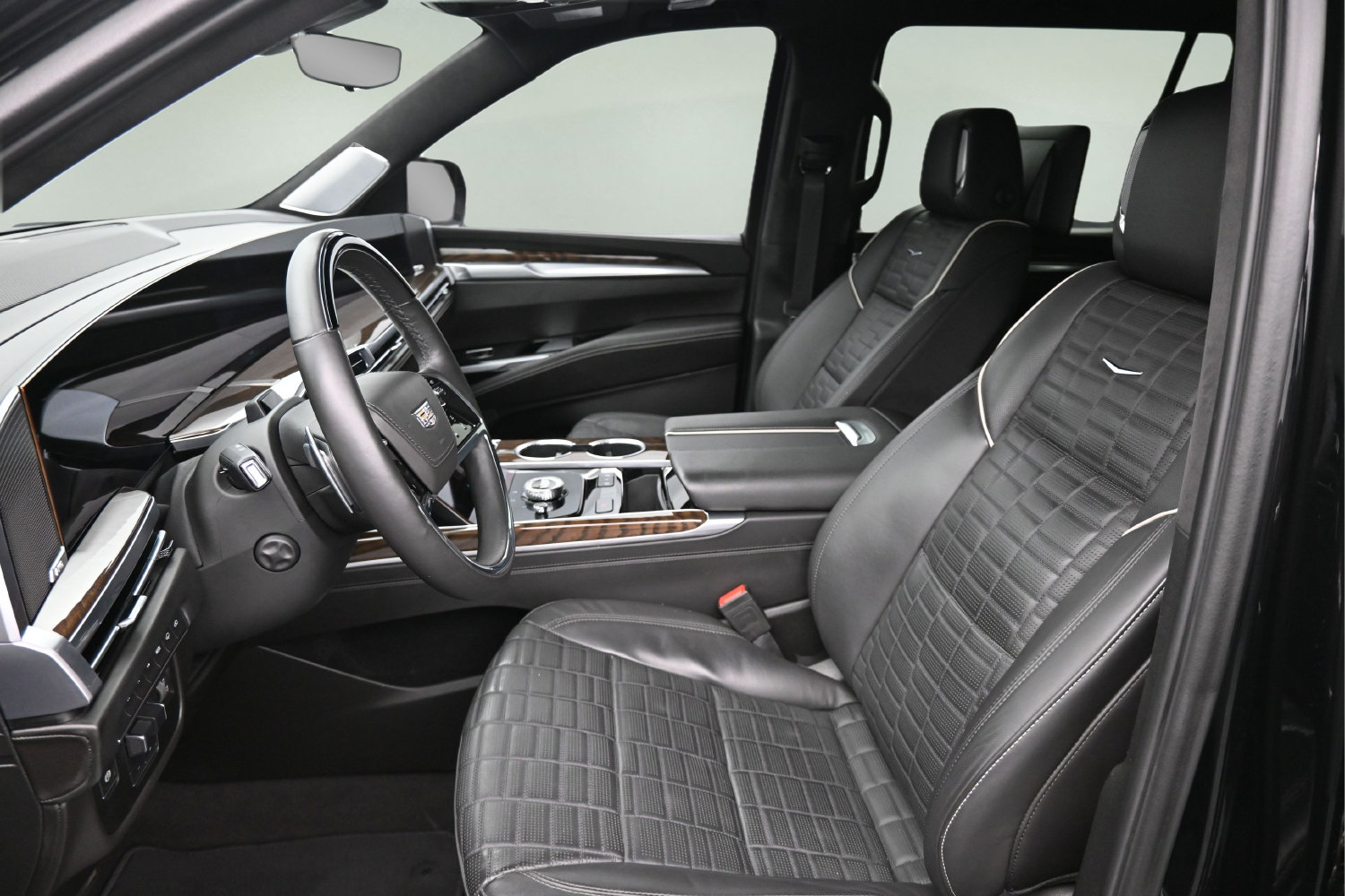 Used 2025 Cadillac Escalade ESV Premium Luxury Platinum AWD/4WD image 32