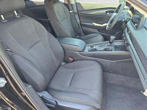 Used 2023 Honda Accord EX image 10