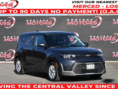 Used 2024 Kia Soul LX w/ Option Group 015 FWD image 1