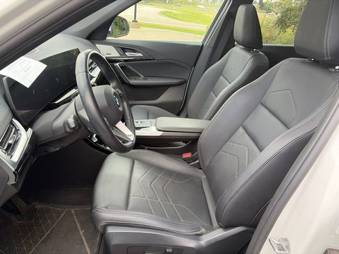 Used 2023 BMW X1 xDrive28i w/ Premium Package AWD/4WD image 4
