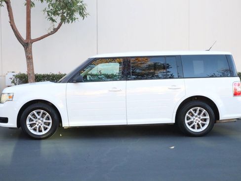 Used 2014 Ford Flex SE image 4
