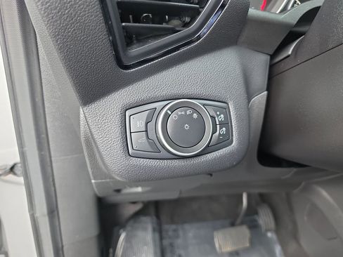 Used 2019 Ford Escape Titanium image 19