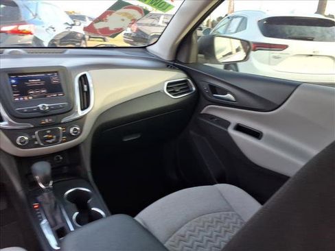 Used 2022 Chevrolet Equinox LS w/ LS Convenience Package image 21