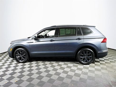 Used 2023 Volkswagen Tiguan SE image 4