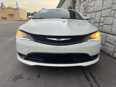 Used 2015 Chrysler 200 S image 16