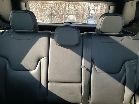 Used 2019 Jeep Renegade Limited w/ Quick Order Package 22P image 31