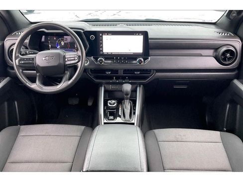 Used 2023 Chevrolet Colorado Trail Boss w/ Technology Package image 17