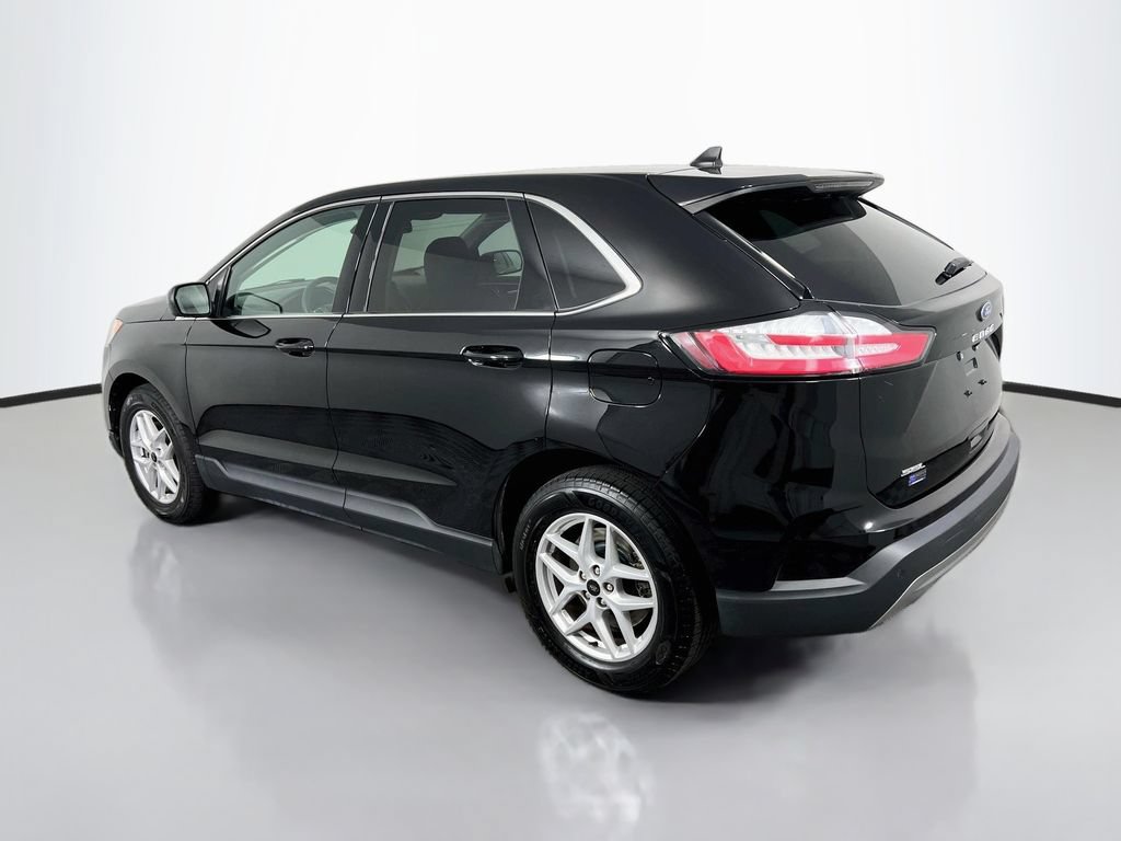 Used 2024 Ford Edge SEL AWD/4WD image 5