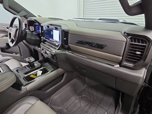 Used 2022 Chevrolet Silverado 1500 ZR2 w/ Technology Package AWD/4WD image 43