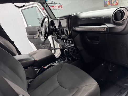 Used 2017 Jeep Wrangler Unlimited Sport w/ Quick Order Package 24S AWD/4WD image 52