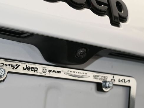 Used 2023 Jeep Compass Altitude image 35