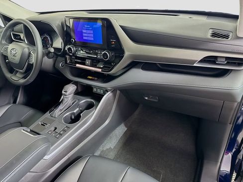 New 2026 Toyota Highlander XLE image 31