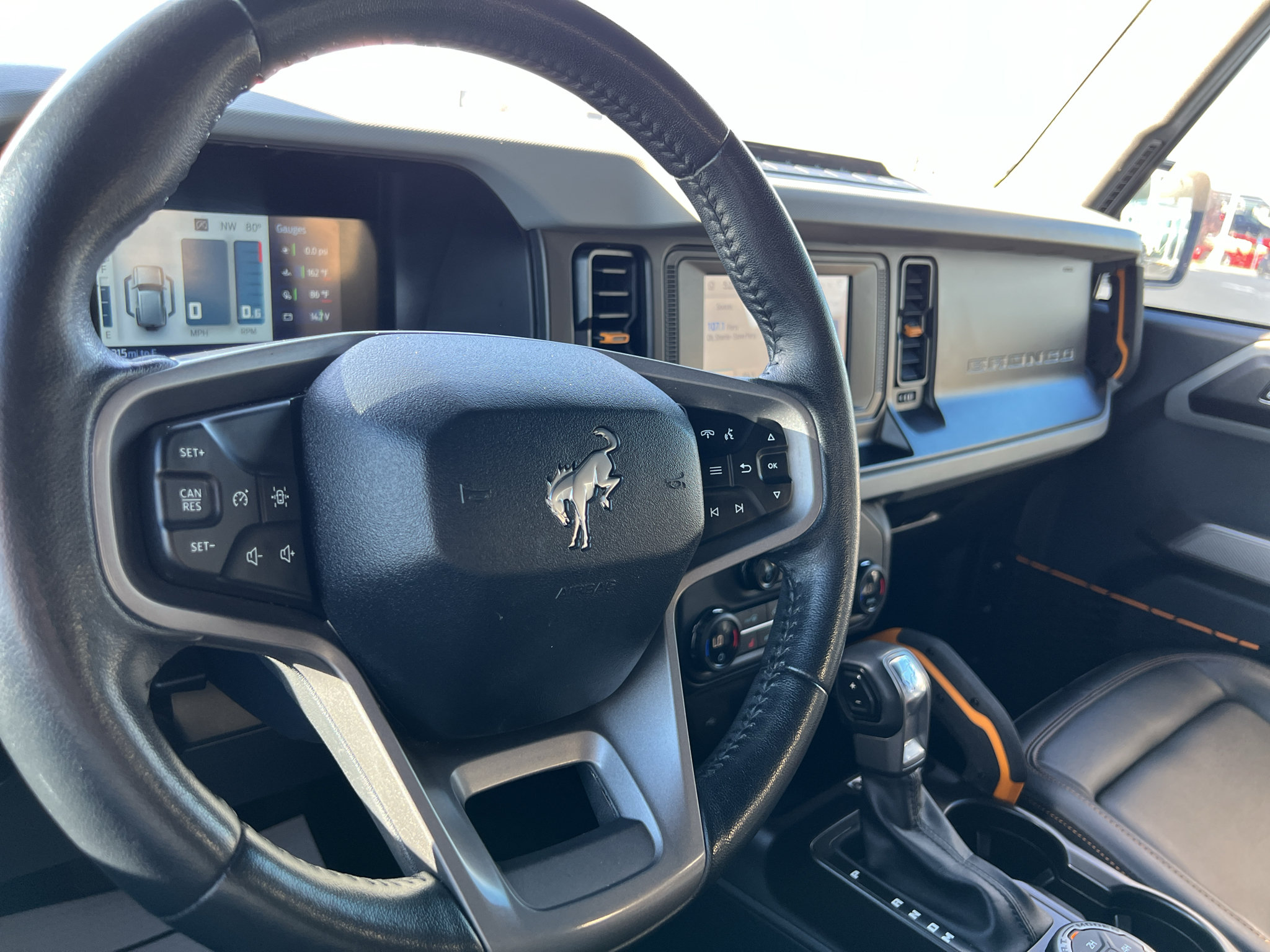 Used 2023 Ford Bronco Badlands w/ Sasquatch Package AWD/4WD image 17