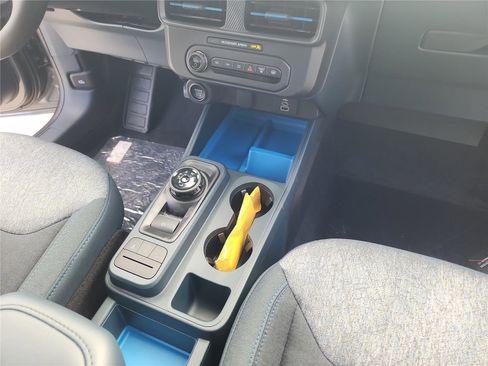 New 2025 Ford Maverick XLT w/ XLT Luxury Package image 30