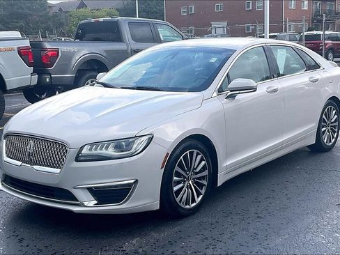 Used 2019 Lincoln MKZ Premiere FWD image 11