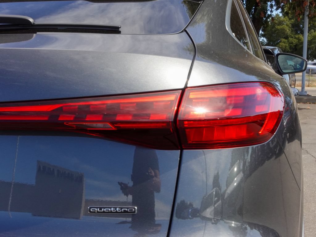 Used 2026 Audi Q5 Premium Plus w/ Premium Plus AWD/4WD image 7