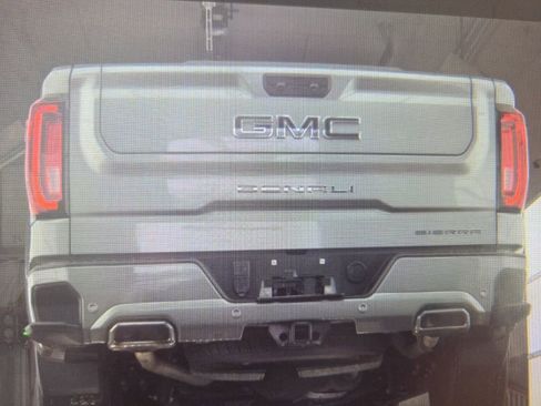 Used 2024 GMC Sierra 1500 Denali Ultimate image 22