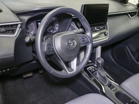 Used 2023 Toyota Corolla Cross AWD Hybrid image 21
