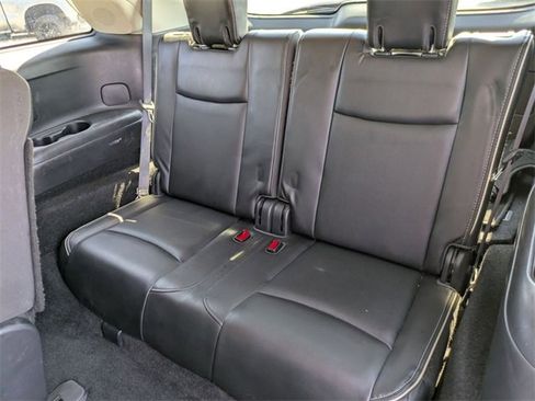 Used 2020 INFINITI QX60 Luxe w/ Essential Package image 29