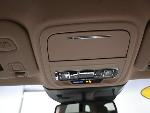 Used 2022 Lincoln Corsair AWD w/ Equipment Group 101A image 13