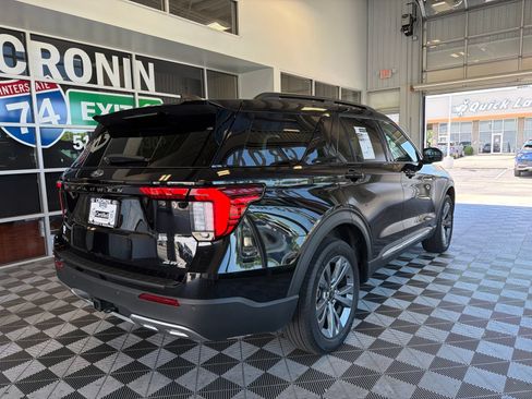 Used 2025 Ford Explorer Active w/ Active Comfort Package AWD/4WD image 6