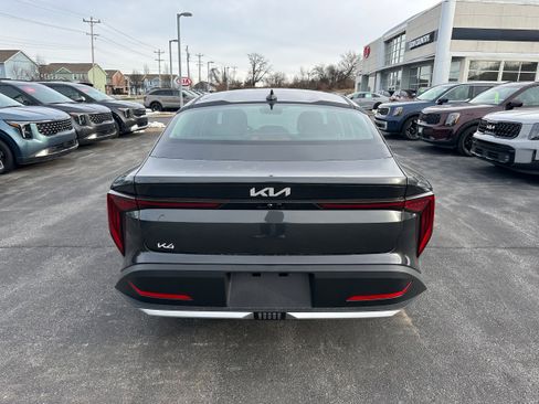 New 2025 Kia K4 LX image 6